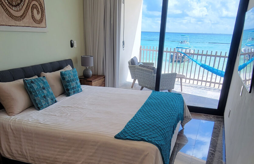 IT Beach 2 Bedroom Oceanfront Condo For Sale in Playa del Carmen
