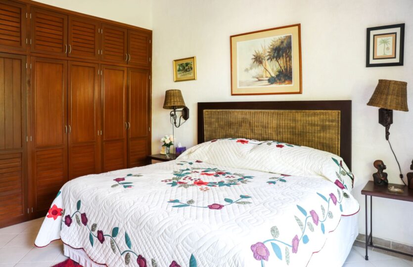 Villa Dimitri II 2 Bedroom House For Sale in Playacar