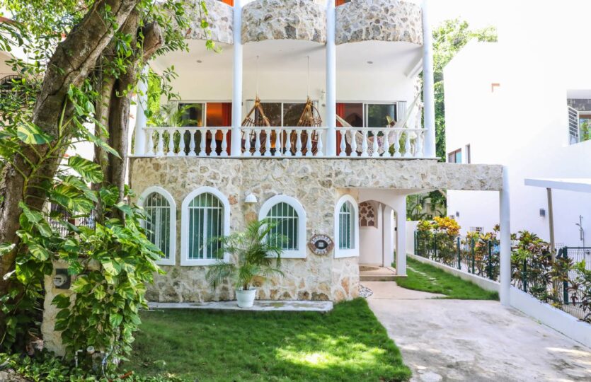 Castillo de Amor 4 Bedroom House For Sale in Playacar I