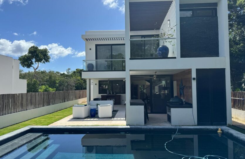 Villas Caribe 4 Bedroom House For Sale in Bahia Principe