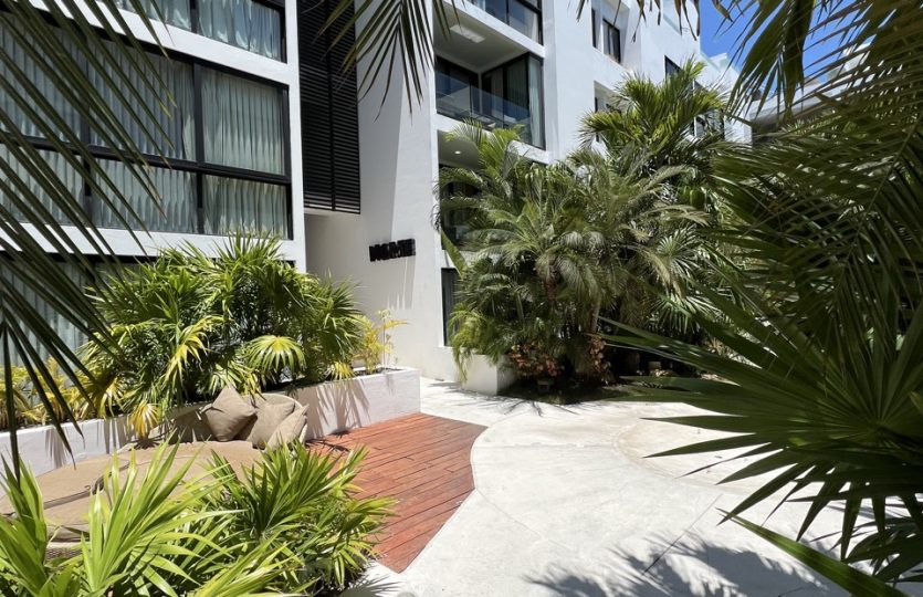 1-Bedroom Luxury Penthouse for Sale in Anah Playa – Playa del Carmen