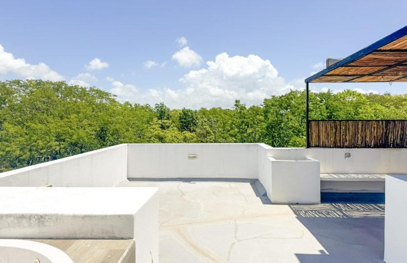 5 Bedroom House for Sale in Bosques de Bambu