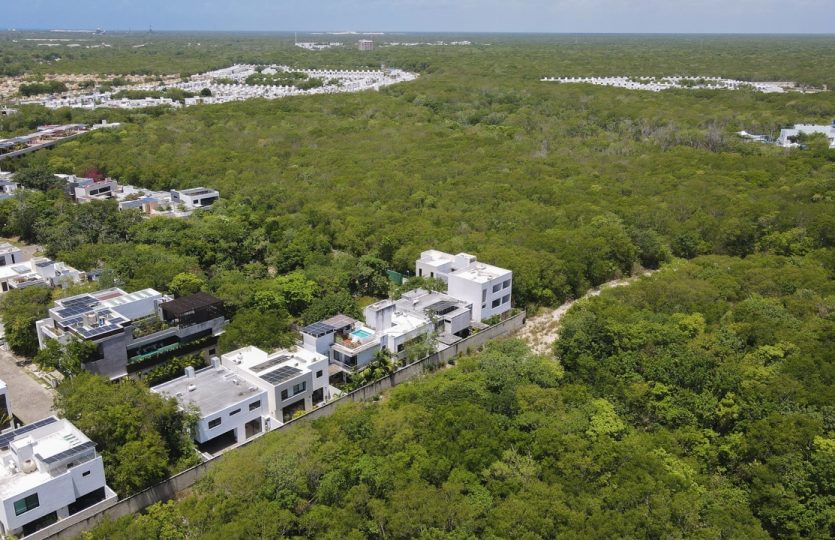 5 Bedroom House for Sale in Bosques de Bambu