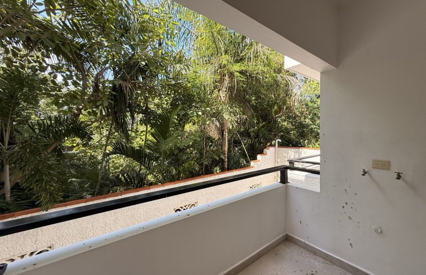 Edificio Colibri - 6-Unit Apartment for Sale