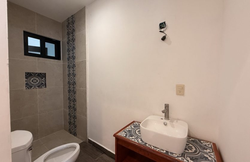 Edificio Colibri - 6-Unit Apartment for Sale
