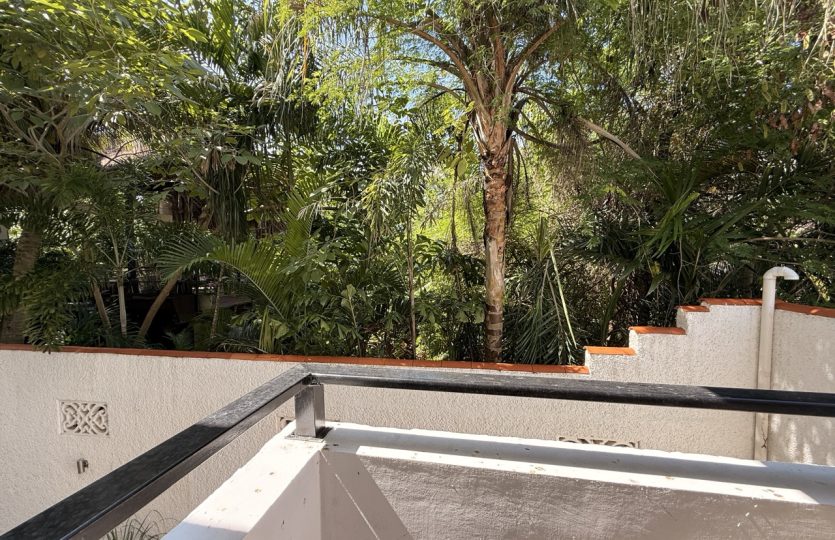 Edificio Colibri - 6-Unit Apartment for Sale