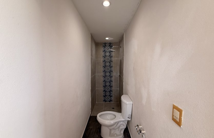 Edificio Colibri - 6-Unit Apartment for Sale