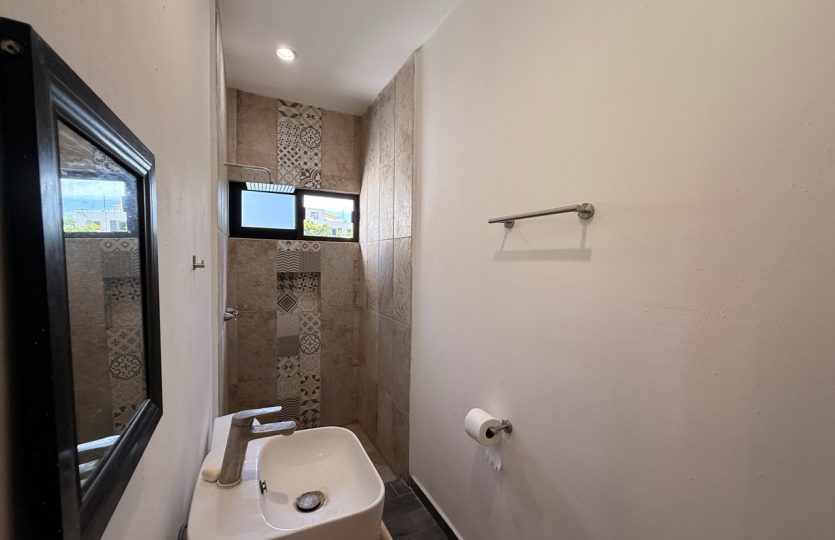 Edificio Colibri - 6-Unit Apartment for Sale
