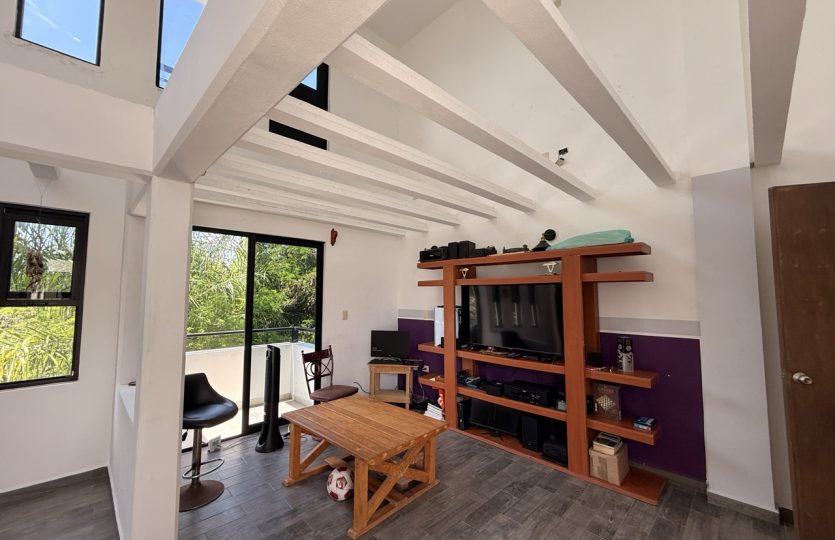 Edificio Colibri - 6-Unit Apartment for Sale