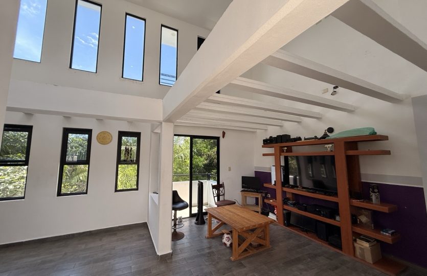 Edificio Colibri - 6-Unit Apartment for Sale