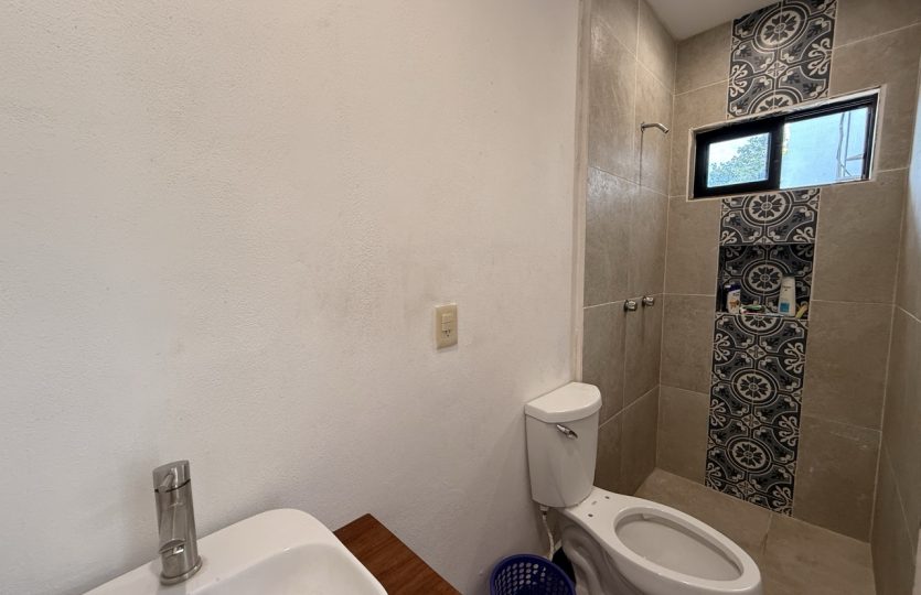 Edificio Colibri - 6-Unit Apartment for Sale