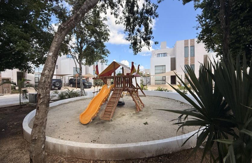 3-Bedroom House for Sale in Bali Residencial Playa del Carmen