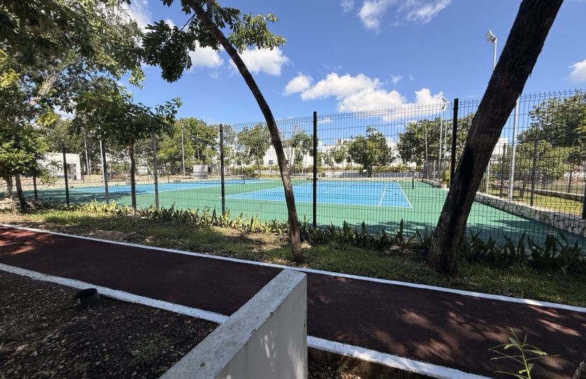 3-Bedroom House for Sale in Bali Residencial Playa del Carmen
