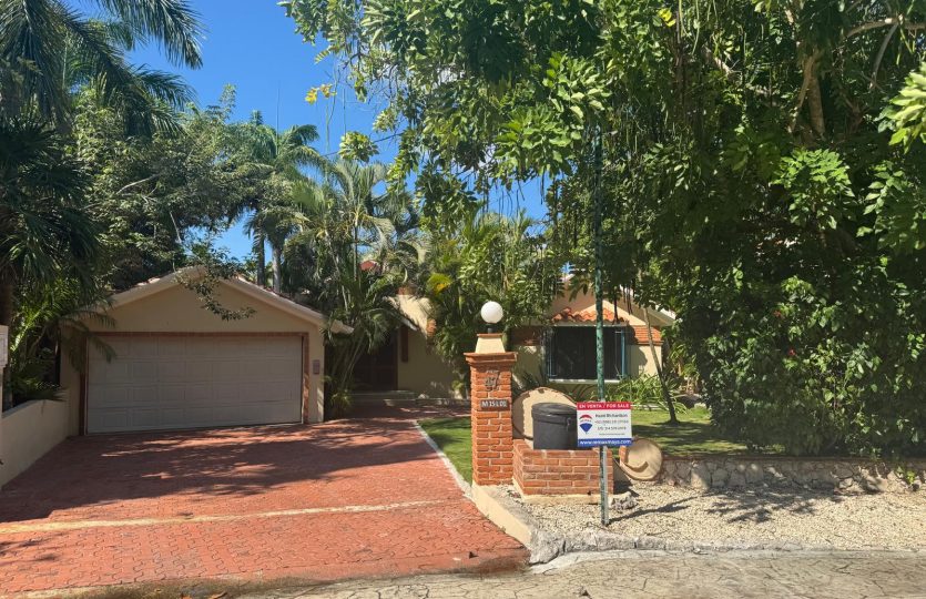 Fisher House - Beautiful Single-Story Home for Sale in Puerto Aventuras