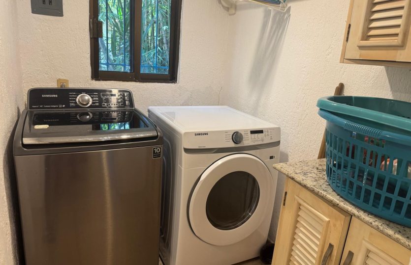 Fisher House - Beautiful Single-Story Home for Sale in Puerto Aventuras