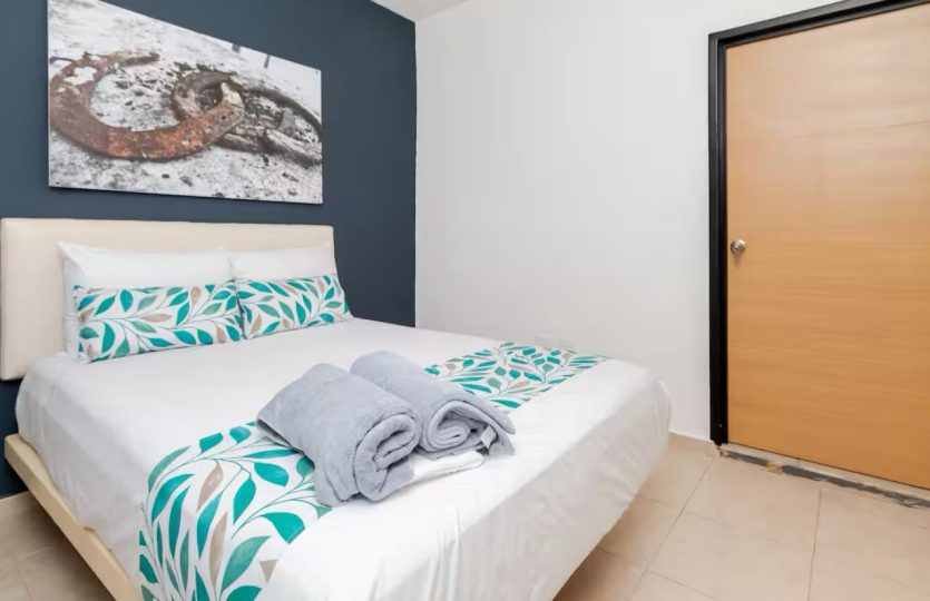 Apartment Building for Sale – Prime Location Steps from 5th Avenue and the Beach