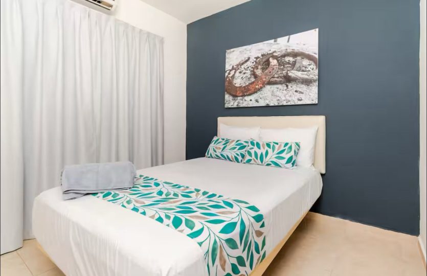 Apartment Building for Sale – Prime Location Steps from 5th Avenue and the Beach