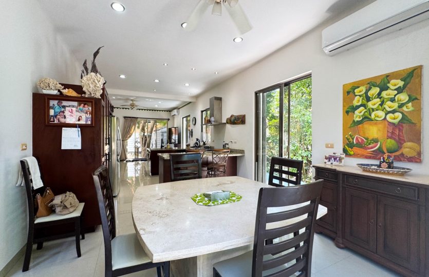 Casa Bonampak – Luxury 4-Bedroom Home for Sale in Playacar Phase II