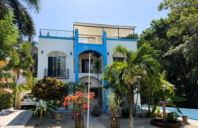 Casa Bonampak – Luxury 4-Bedroom Home for Sale in Playacar Phase II