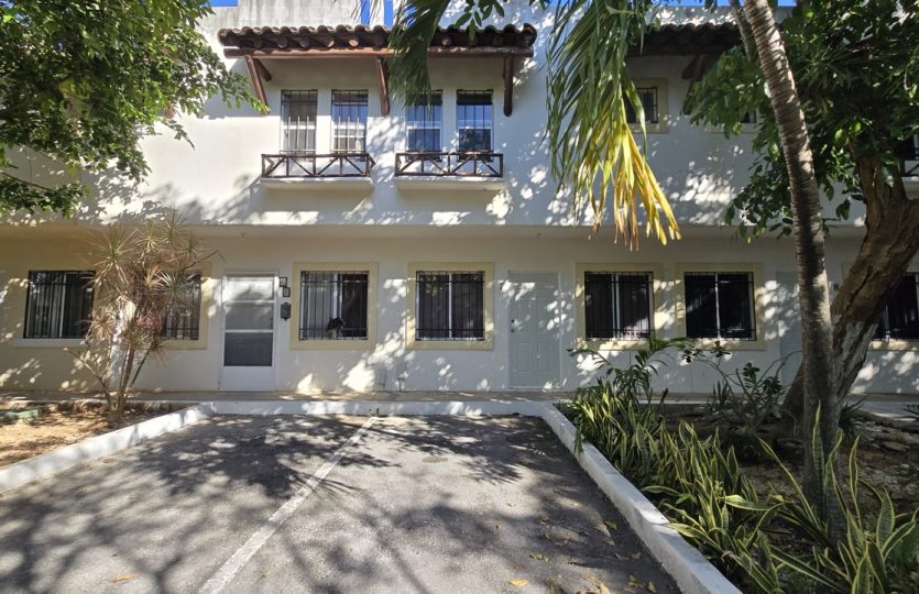 House for Sale in Real Ibiza Playa del Carmen | 2 Bedrooms | Casa Cavallet