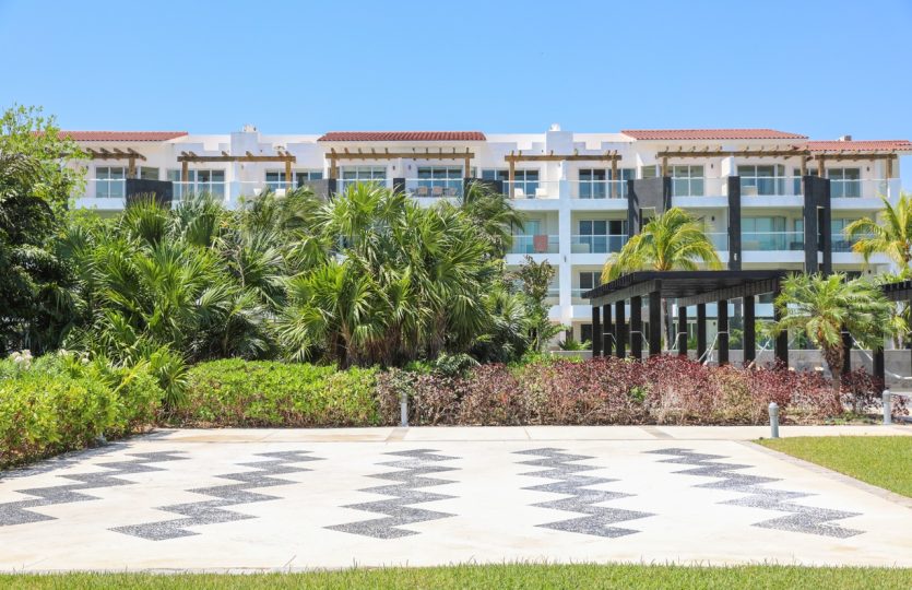Mareazul | 3-Bedroom Beachfront Penthouse for Sale