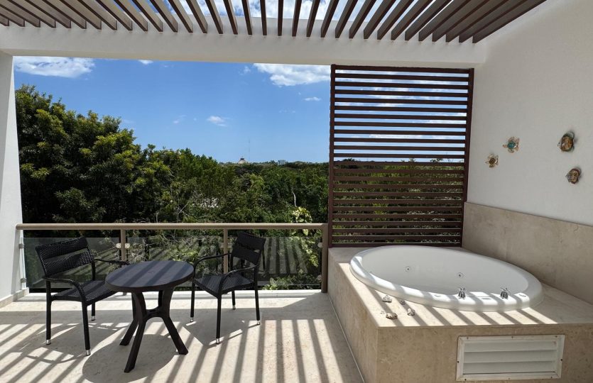 Quetzal Condos | Exclusive Condo for Sale in Tulum Country Club, Akumal