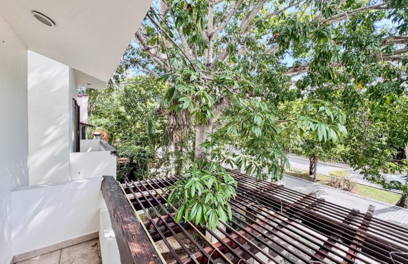 Luxury 5 Bedroom Home for Rent with Private Pool & Studio | Playa del Carmen