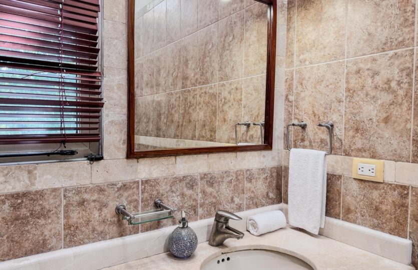 Luxury 5 Bedroom Home for Rent with Private Pool & Studio | Playa del Carmen