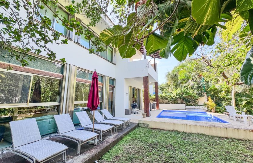 Luxury 5 Bedroom Home for Rent with Private Pool & Studio | Playa del Carmen