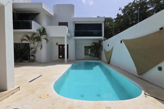 Casa Almendros for Sale | 4BR Sustainable Home with Pool in Los Almendros
