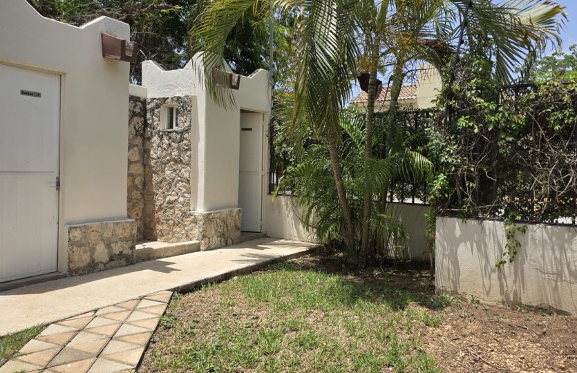 Ground Floor Condo for Sale in Alquería | Turnkey 1BR + Studio with Patio