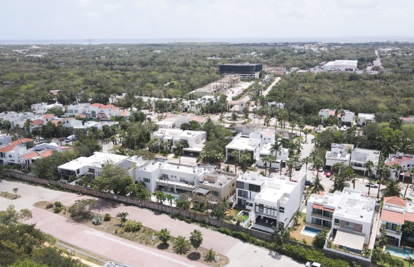 Playa del Carmen Villa for Sale | 3BR Home in Playa Magna with Private Pool