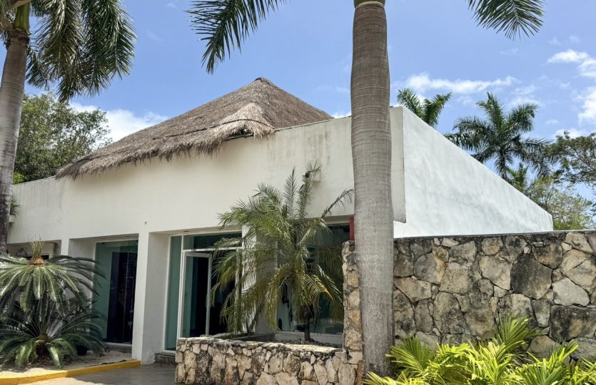 Playa del Carmen Villa for Sale | 3BR Home in Playa Magna with Private Pool