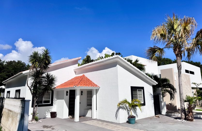 Playa del Carmen Villa for Sale | 3BR Home in Playa Magna with Private Pool