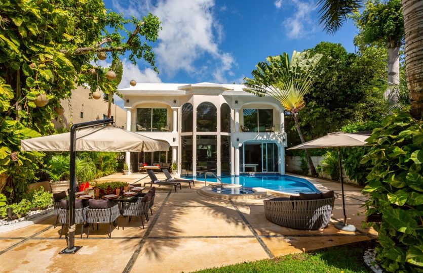 Luxury French-Style Home for Rent in Playacar | 4BR Villa with Private Pool