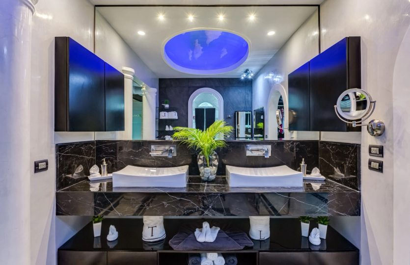 Luxury 4BR Home for Sale in Playacar | Private Pool