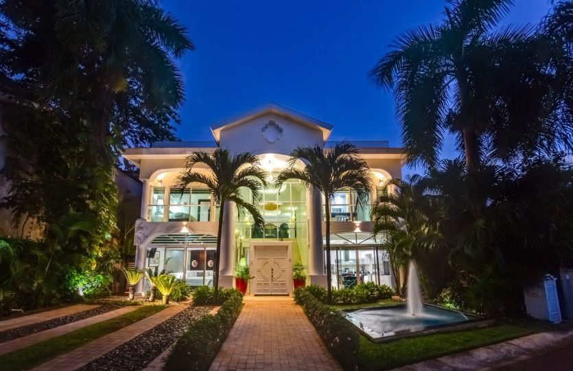 Luxury French-Style Home for Rent in Playacar | 4BR Villa with Private Pool