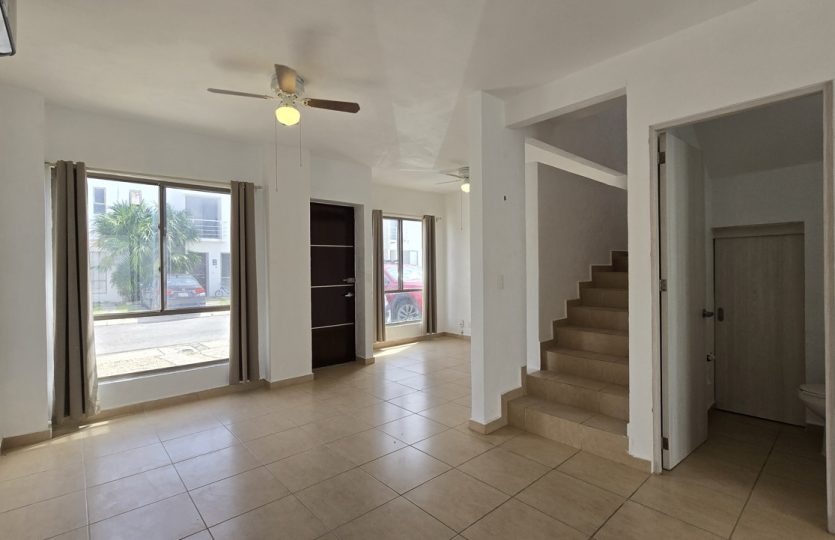 3-Bedroom House for Rent in Bali Residencial | Playa del Carmen